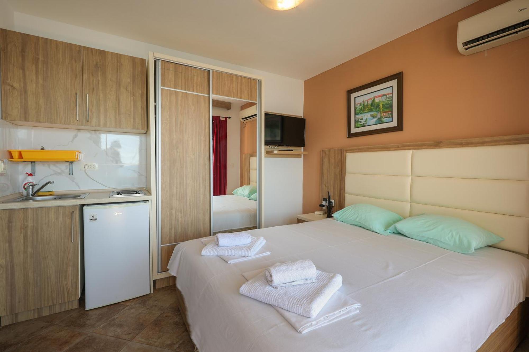 Athos Apartments Dobre Vode Dobra Voda Eksteriør billede